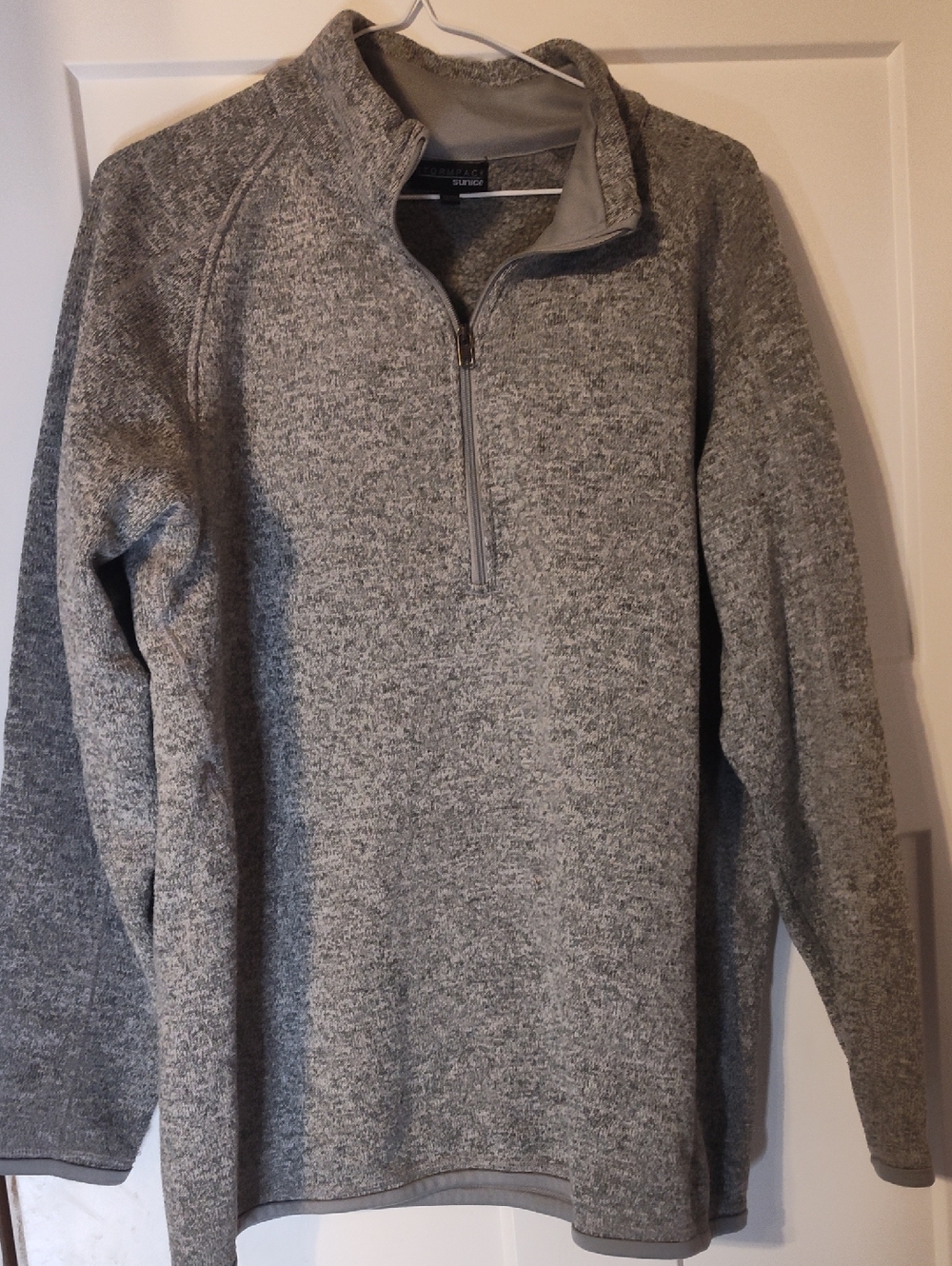 Sunice Men’s Gray Half-Zip Sweater Pullover